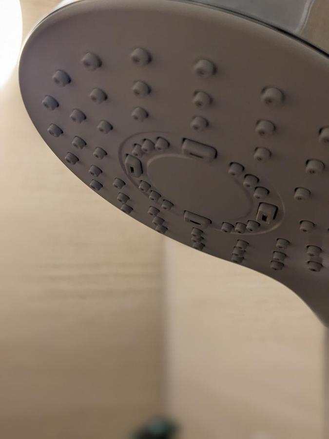 Tbox Hotel Kucsan Kültér fotó